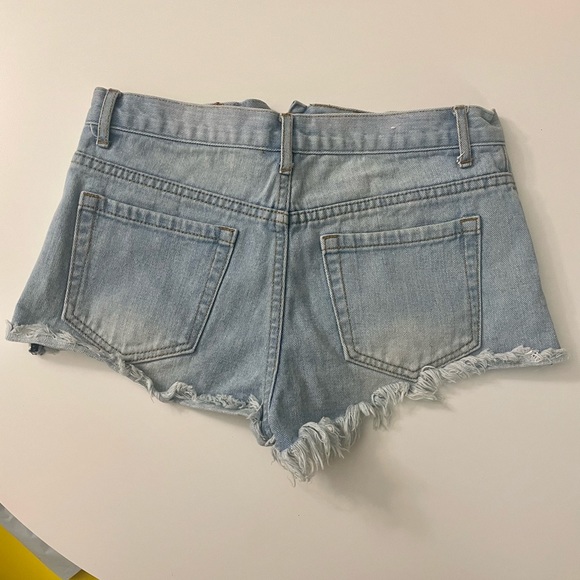 Forever 21 Jean Shorts • Size 27 - Picture 3 of 3
